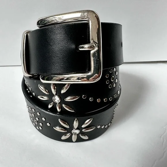 BELT Women Black Vegan Retro 80’s Hippie Boho Silver Studded 35-37 Waist EUC - Picture 4 of 11